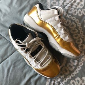 Air Jordan retro low closing ceremony